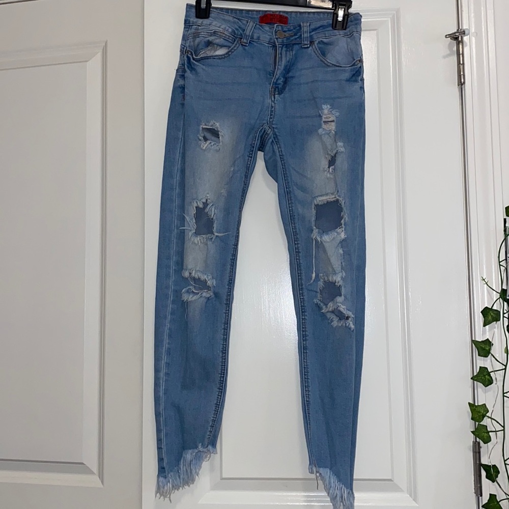“Butt Lift” Ripped Mid-Rise Jeans